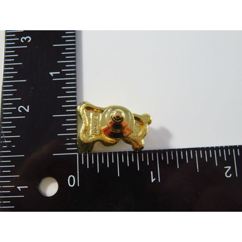 Gold Tone Avon August Birthstone Bear Lapel Pin With Green Peridot Glass Heart