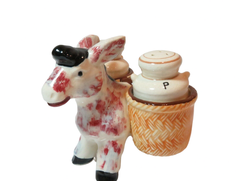 Vintage Unique Pack Mule Water Urns Hand Painted Salt Pepper Shaker Set SP89