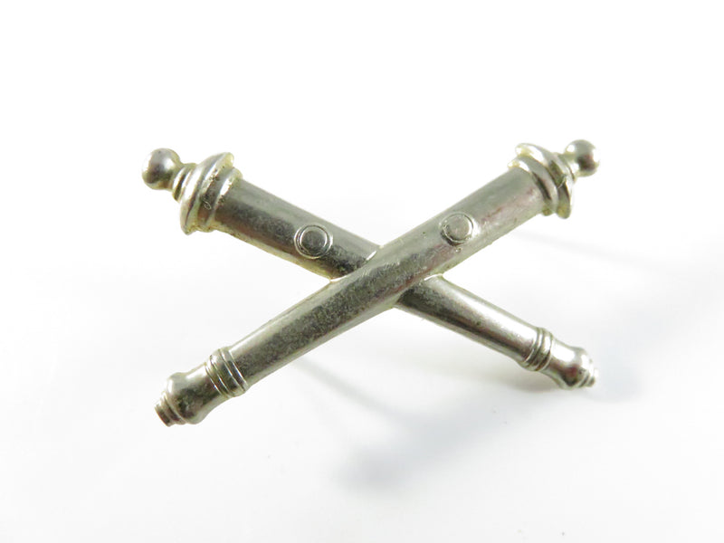 Post WWII US Army Artillery Crossed Cannons Collar Insignia Silver Tone Clutchback Hat Lapel Badge S-21
