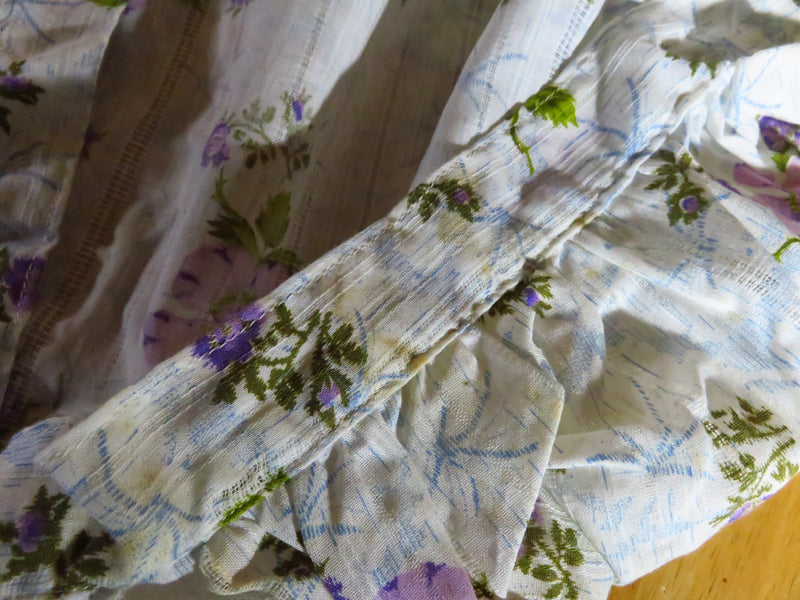 Vintage Purple Flower Accented 1960's Style Half Apron with Pocket Kitchen Wear