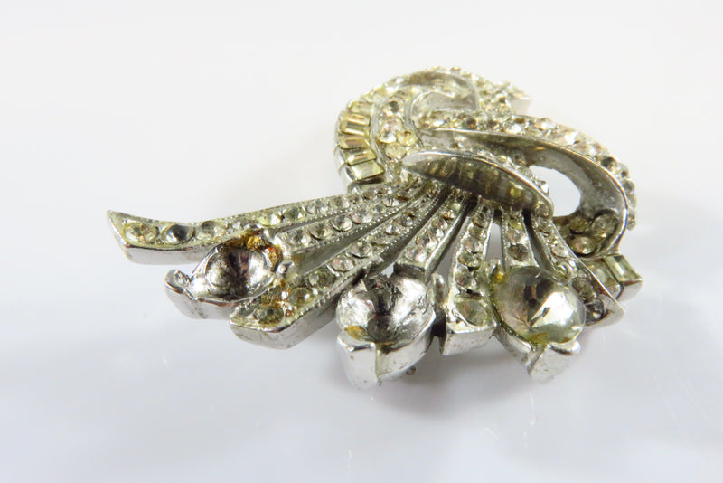 Reinad Swirling Crystal Brooch for Restoration