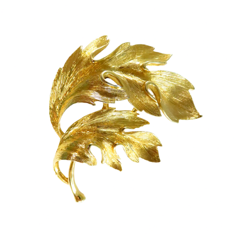 c1970's Textured Blowing Leaf Brooch Gold Tone M.J. Ent 2 1/4 x 1 3/4