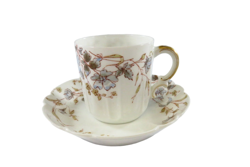 Haviland & Co Limoges France Small Coffee Tea Cup and Saucer With Flowers — Pottery & Glass:Pottery & China:China & Dinnerwar