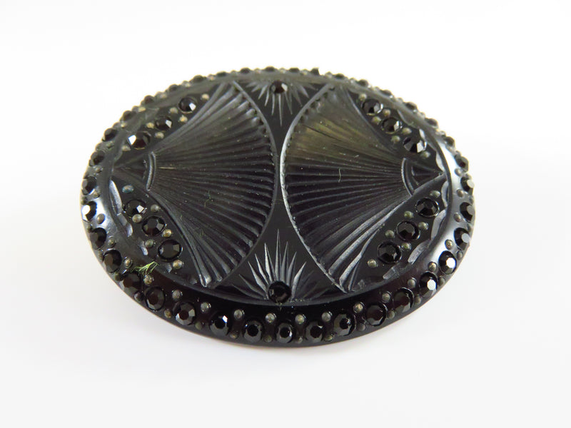 Art Deco Inspired Dual Fan Faceted Sparkling Plastic Oval Brooch Pin in Black