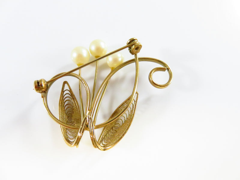 A Vintage Delicate Filigree Spiraling Wire 3 Faux Pearl Accented Brooch