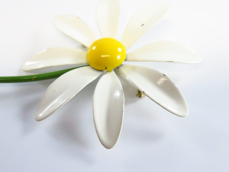 c1960's Daisy Flower Power Hippie Brooch Painted White Yellow and Green