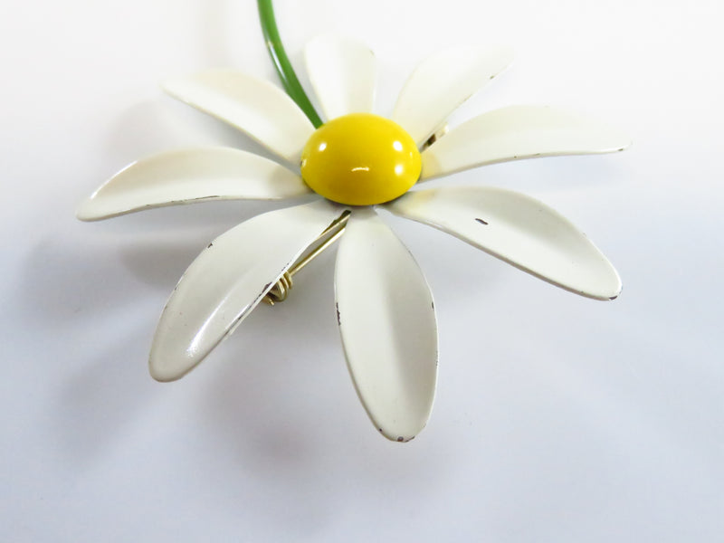 c1960's Daisy Flower Power Hippie Brooch Painted White Yellow and Green