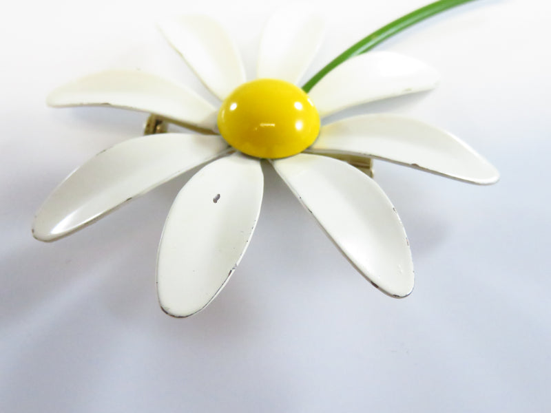 c1960's Daisy Flower Power Hippie Brooch Painted White Yellow and Green