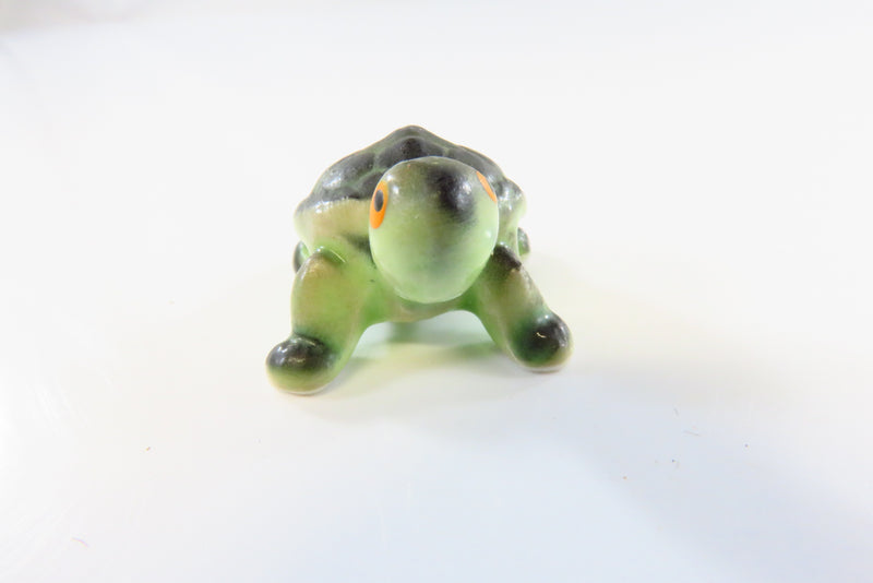 Miniature Ceramic Green Turtle with Orange Eyes 1 1 /8"