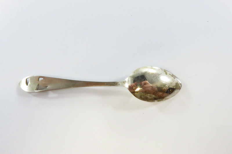 Sterling Pine Cone Decorated Yellow Stone Park Souvenir Spoon 4 1/8"