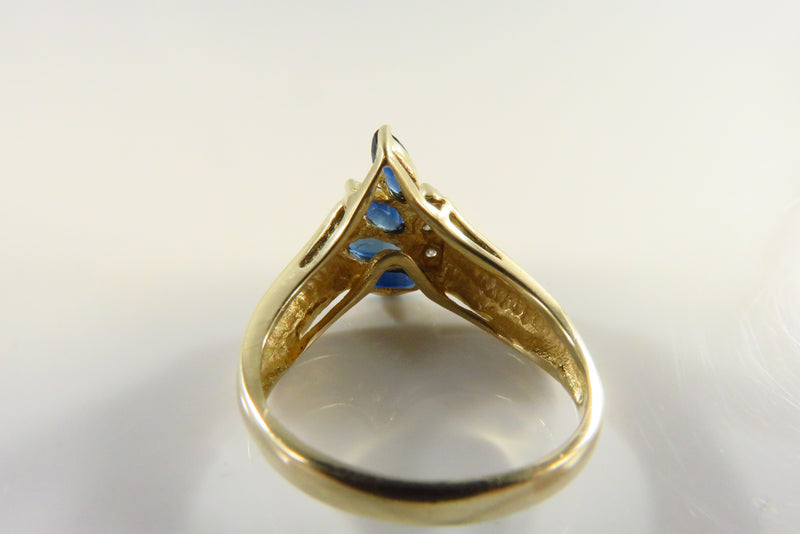 14K Solid Gold Diamond & Lab Created Sapphire Cluster Fashion Ring Size 6