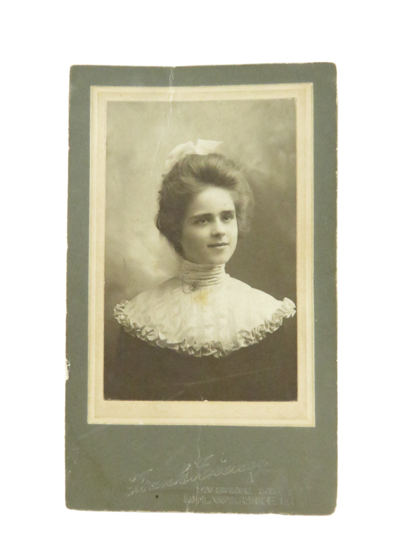 Named Sitter Pretty Victorian Girl Frank Zivney Milwaukee WI Antique Photograph