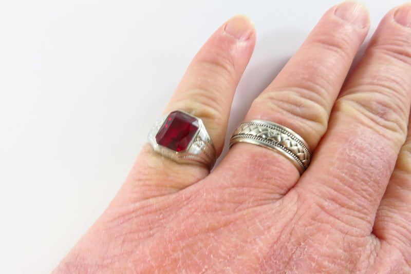 10K White Gold Ruby Solitaire Art Deco LaFrance Pinky Ring Size 9.25