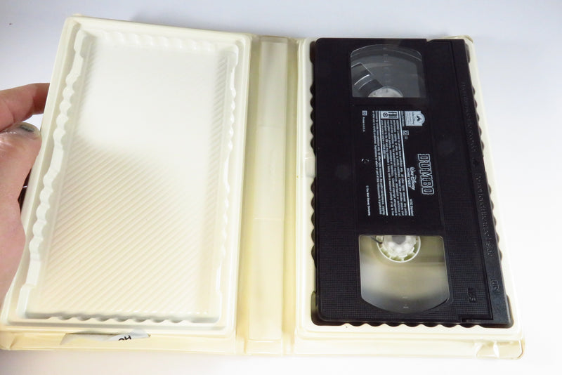Walt Disney's Masterpiece Collection Dumbo VHS Tape 024
