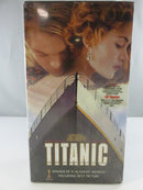 Back of Titanic VHS slipcase showing Leonardo DiCaprio and Kate Winslet artwork, 11 Academy Awards text, and THX mastering