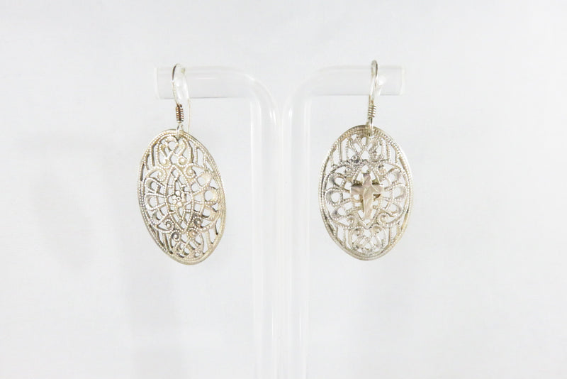 Pre-owned Oval Pierced Plaque Dangle Earrings in Sterling Silver 1 5/8" Drop