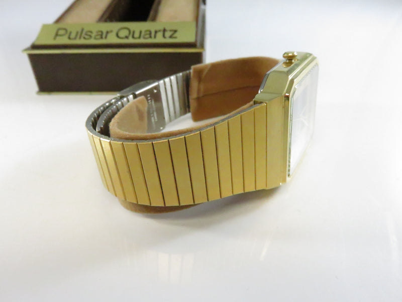 Vintage 1985 Pulsar 2001 Quartz Gold Tone Men’s Watch with Box - Model V102-5069