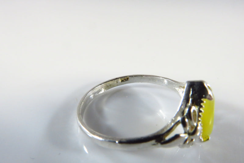 Yellow Glass Marquise Cabochon Pierced Setting White Metal Ring Size 8.25