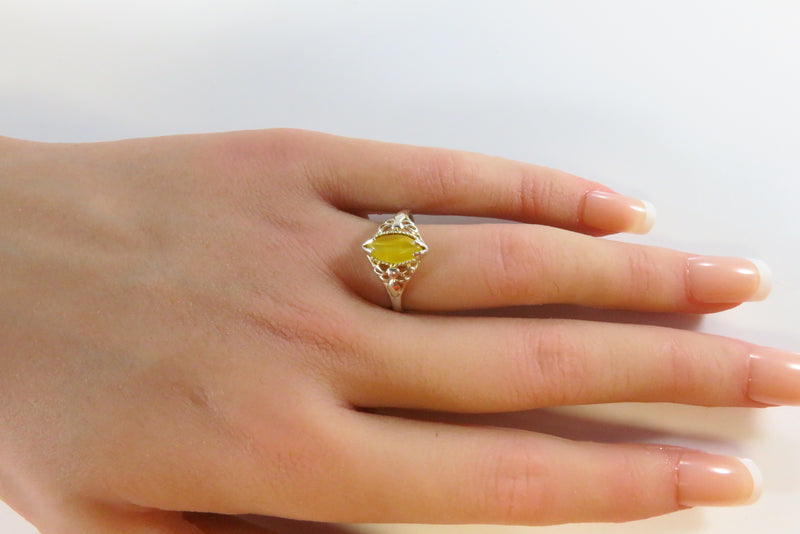 Yellow Glass Marquise Cabochon Pierced Setting White Metal Ring Size 8.25