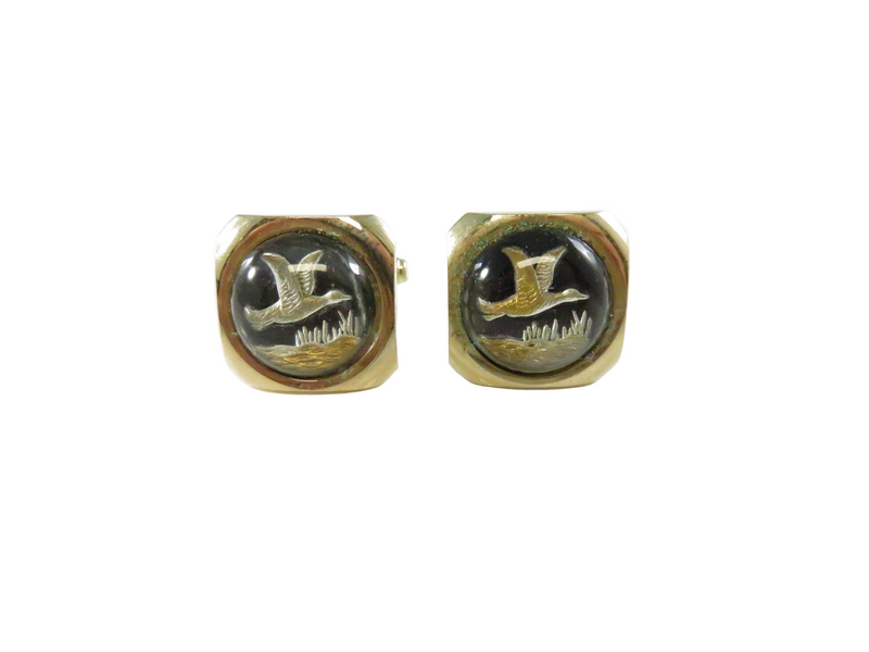 Reverse Painted Duck Scene Gold Tone Cufflinks Bubble Glass - 3/4"
