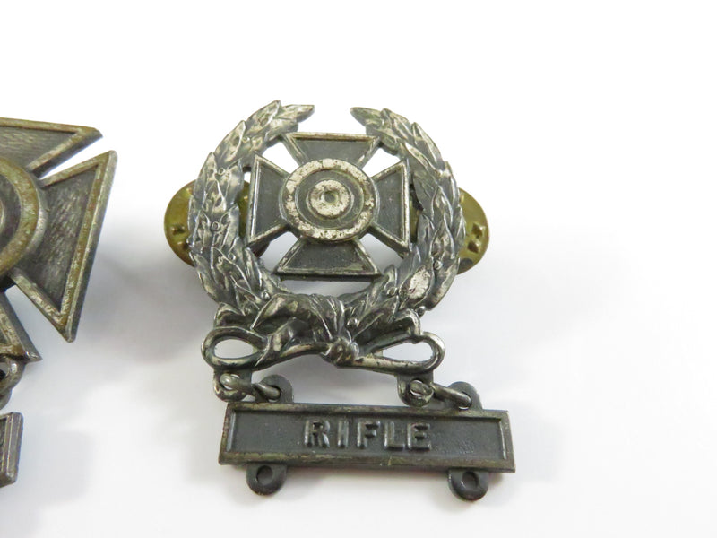 Lot of U.S. Military Rifle Marksman Qualification Badges and Insignia - Silver Tone