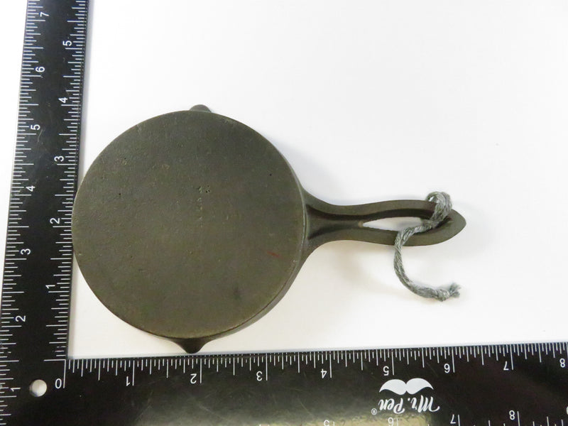 Vintage Painted Pilgrim Cast Iron Mini Skillet Ashtray – USA Made