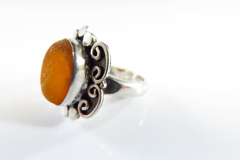 Vintage 925 Oval Amber Solitaire Cocktail Ring Sterling for Resto Size 6 1/4