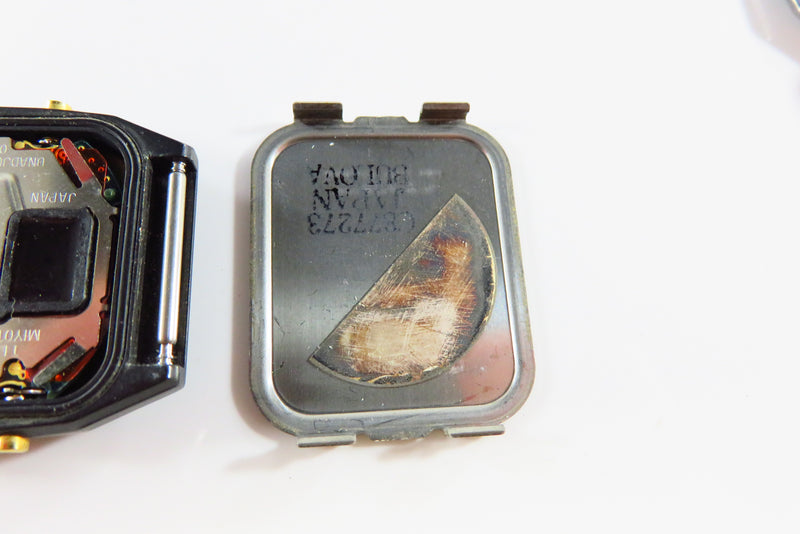 Vintage Caravelle by Bulova Analog Digital Wrist Watch No Strap, Running