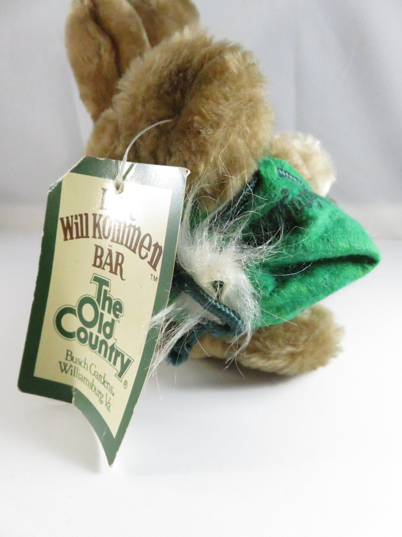 Busch Gardens "Der Willkommen Bär" Plush (9″) — Dakin Licensed Souvenir