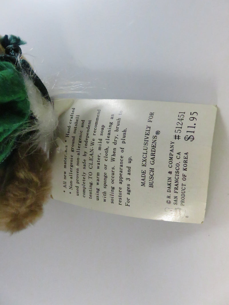 Busch Gardens "Der Willkommen Bär" Plush (9″) — Dakin Licensed Souvenir