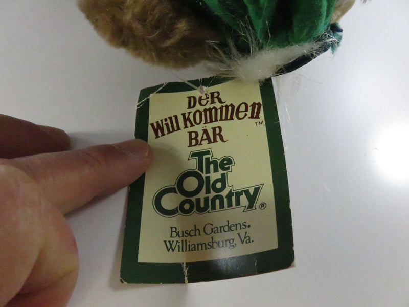 Busch Gardens "Der Willkommen Bär" Plush (9″) — Dakin Licensed Souvenir