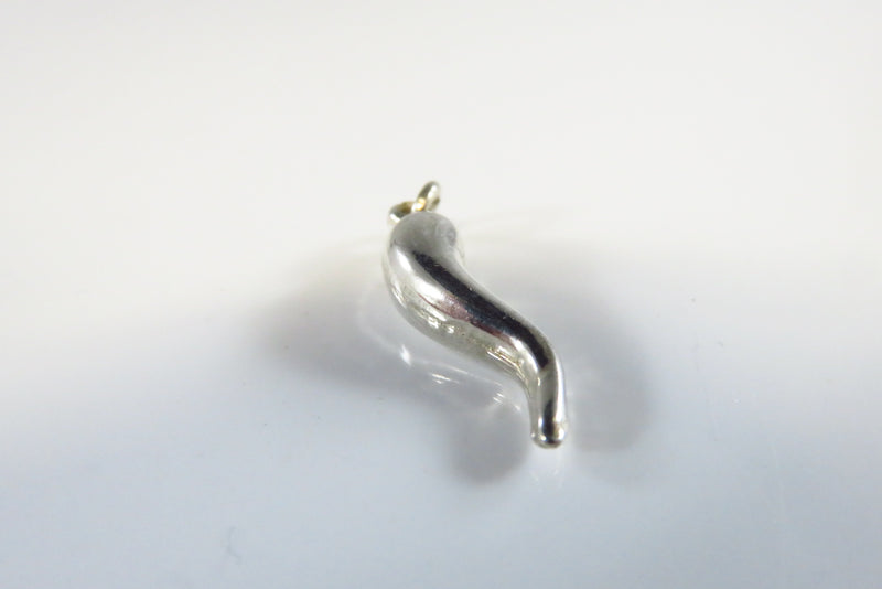 Pre-owned Sterling Silver Italian Horn Pendant or Charm 21mm High