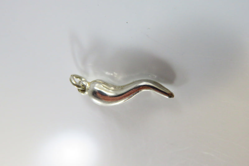 Pre-owned Sterling Silver Italian Horn Pendant or Charm 21mm High