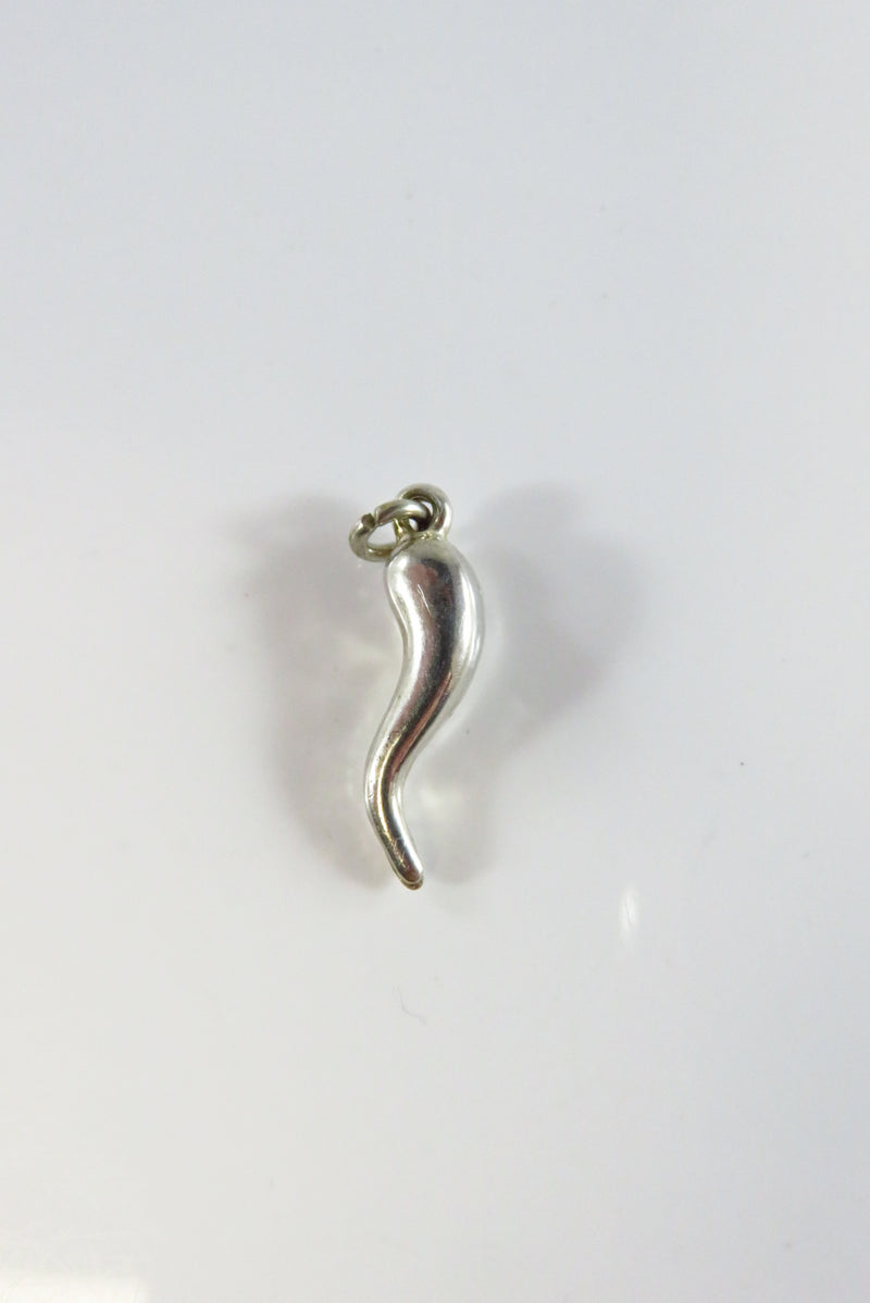 Pre-owned Sterling Silver Italian Horn Pendant or Charm 21mm High