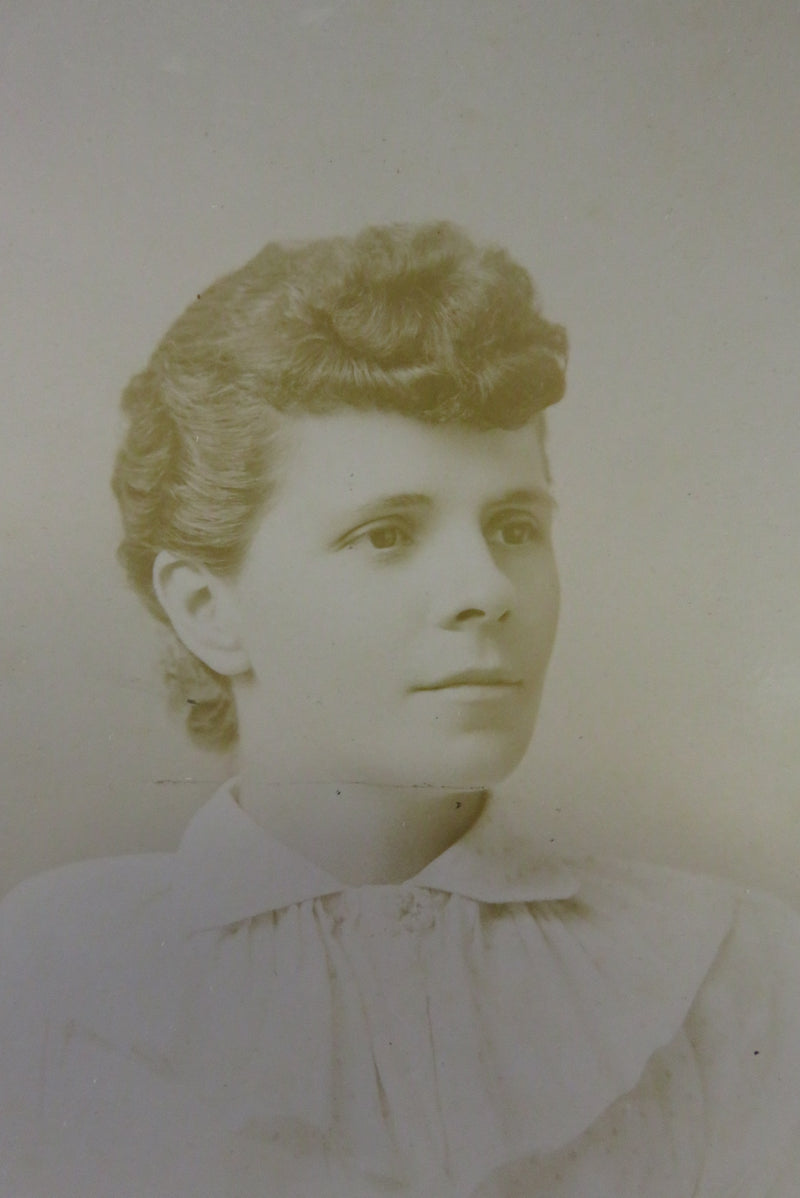 Antique Cabinet Card Woman in White Lothrop & Cunningham Providence RI