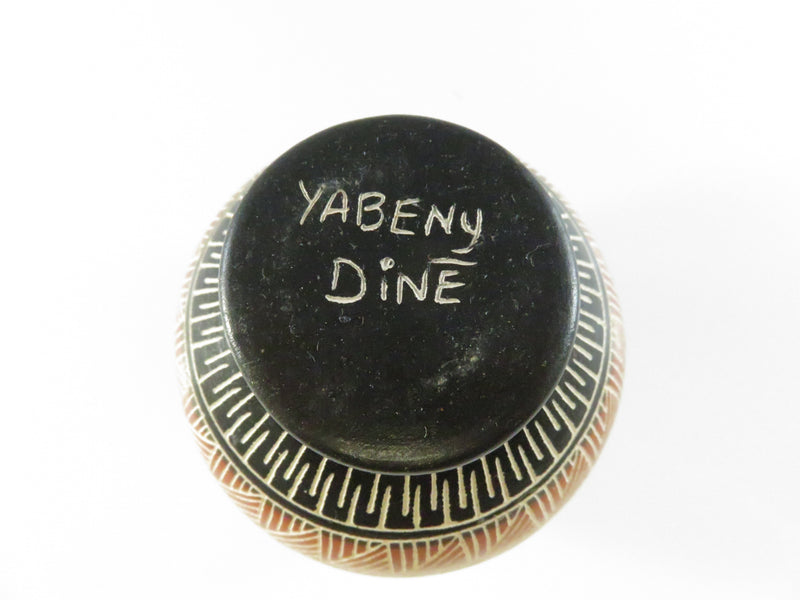 Hand-Etched Navajo Pottery Miniature Vase Signed Yabeny Diné Southwest Art