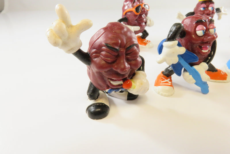 Grouping of 6 California Raisins Characters c1990 As Pictured