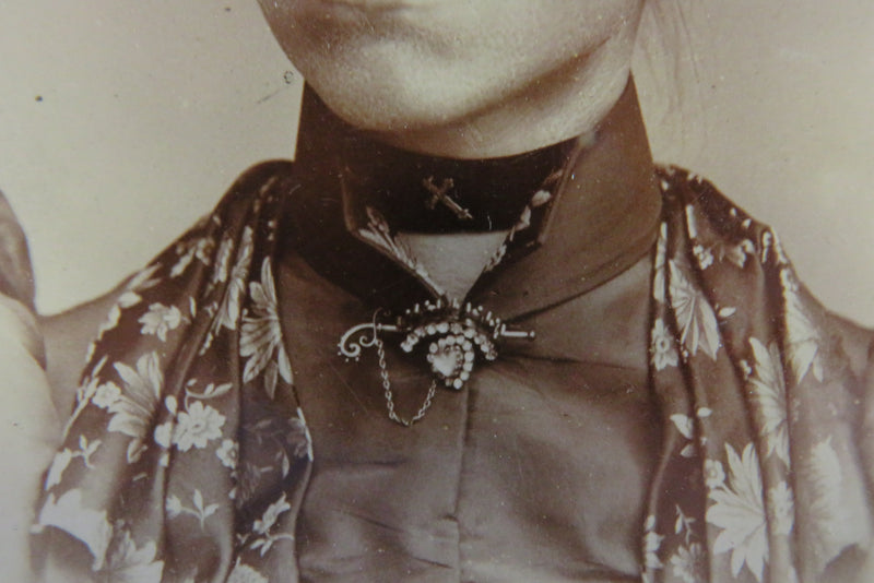 Antique Cabinet Card Young 30ish Woman Fancy Dress Roberts Lepsic Ohio