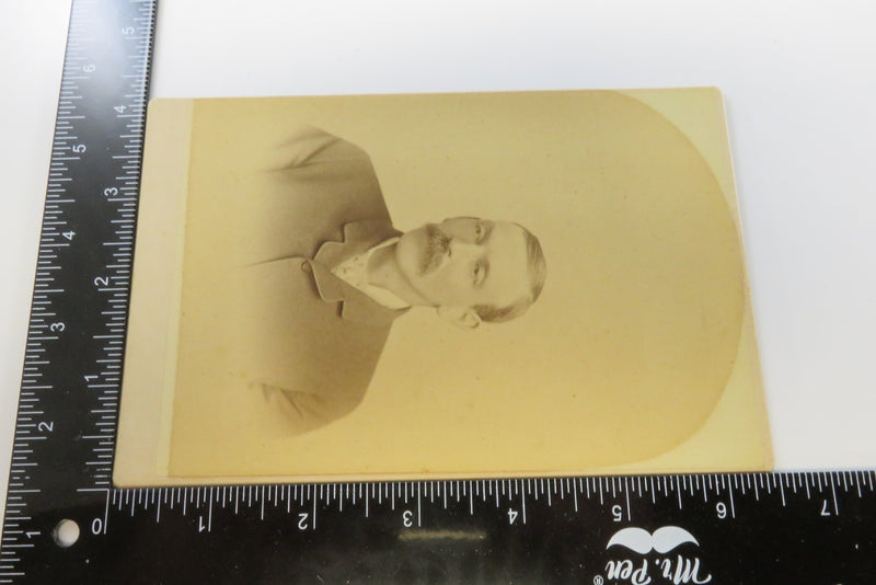 Antique Cabinet Card Photo of a Middle Aged Man Oval Tan Line S. Y. Richards PA