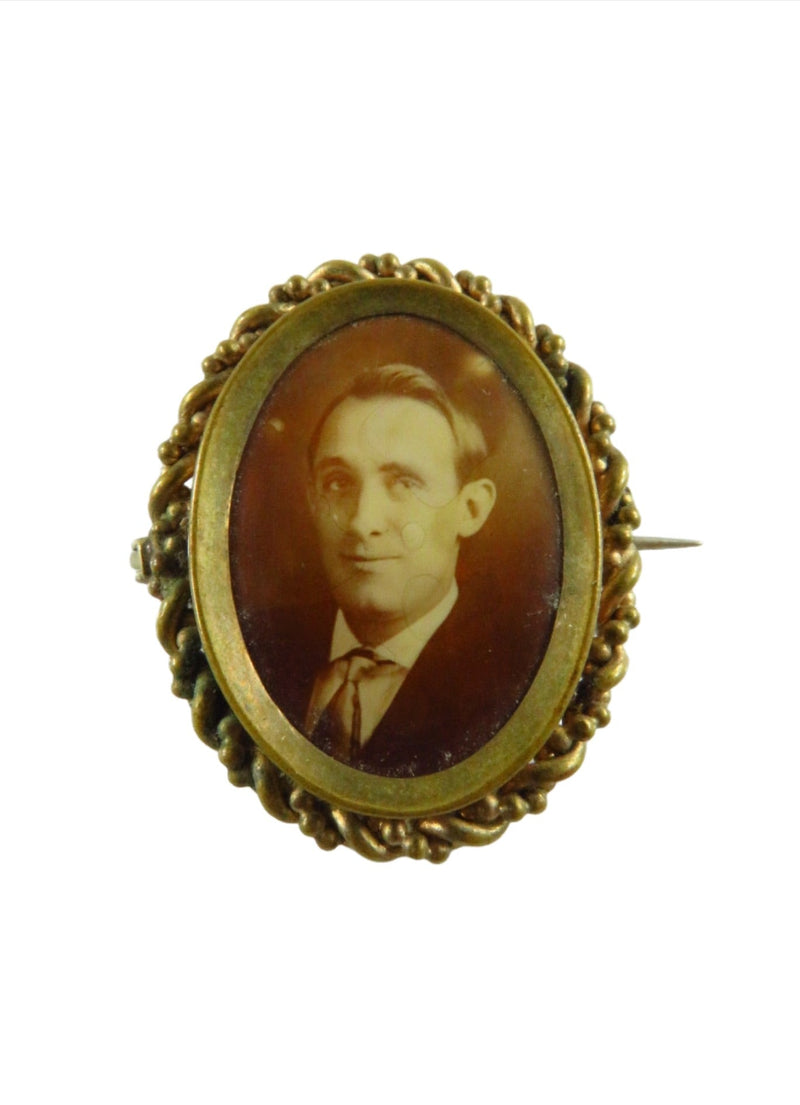 Antique Gilded Brass Miniature Photo Brooch Under Glass 1 3/8" x 1 1/8" — Jewelry & Watches:Vintage & Antique Jewelry:Fine:Un