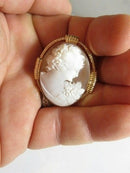 10K Gold Art Nouveau Right-Facing Floral Shell Cameo Brooch Pendant, 41.8 × 35.5 mm