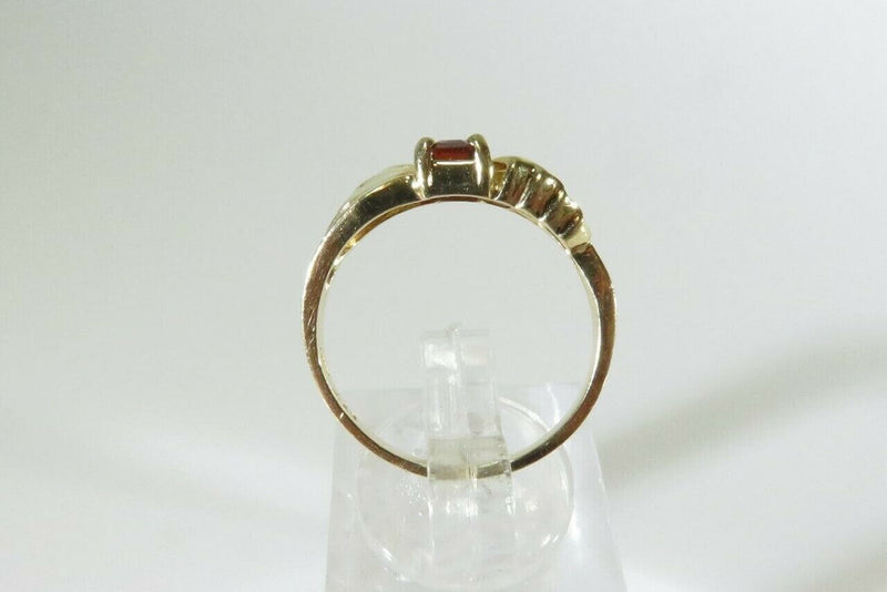 Lovely 14K Yellow Gold and Nice Emerald Cut Citrine Ring w/ Wing Style Band - Just Stuff I Sell