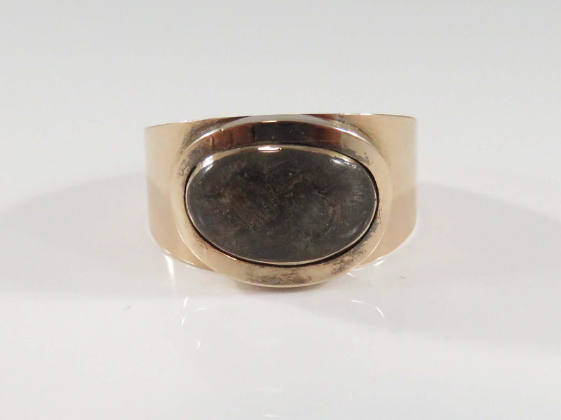 c1800 9K Gold Hair Mourning Memento Ring Size 11.5 With Crystal Cover Woven Brown hair
