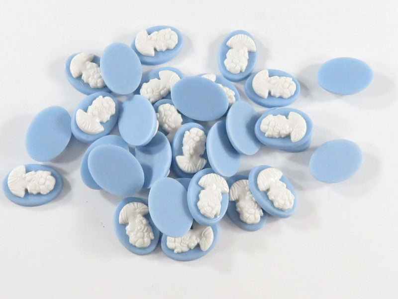 17.4mm x 12.5mm Blue White Crafting Cameo's Plastic Vintage 30 Pieces
