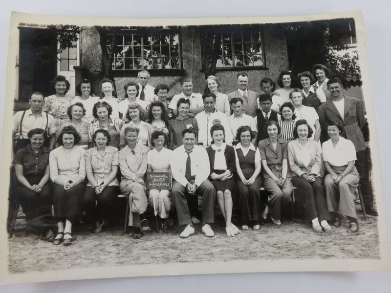 Hiawatha Inn Wasaga Beach Ontario Black & White 1942 Vintage Photograph 7" x 5"