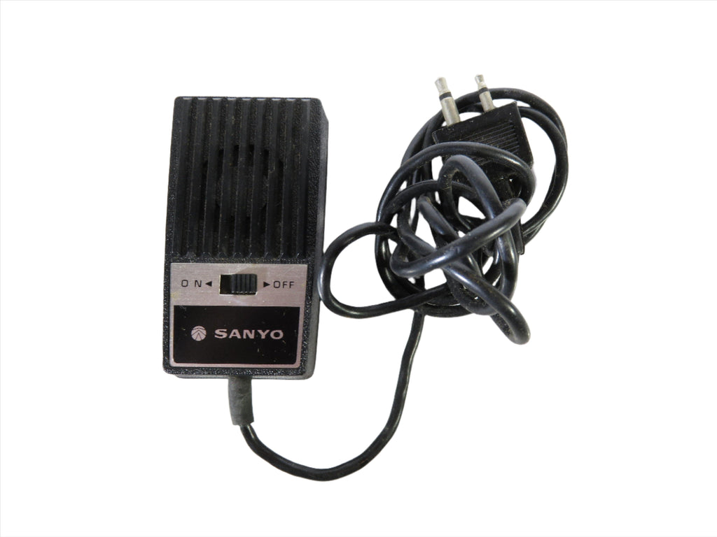 Vintage 1970's Handheld Sanyo Microphone Two Prong On Off Switch 500 o