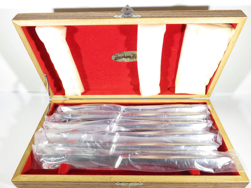 Vintage Japan Fashion Manor Serrated Butter Knife Set of 6 Wood Box - Just Stuff I Sell