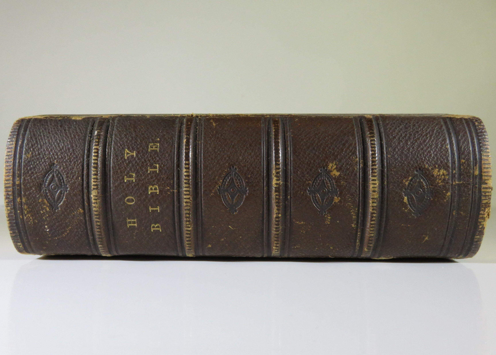 1867 The Holy Bible Old & New Testaments Clasped J B Lippincott & Co