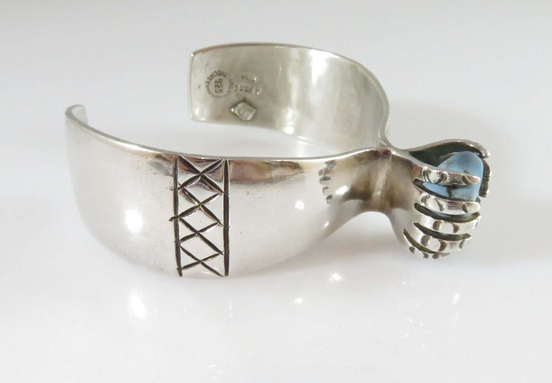 Beto of Taxco Hands Holding Stone Cuff Bracelet Sterling Eagle 22 CRO 6 1/4" Mexico Cuff