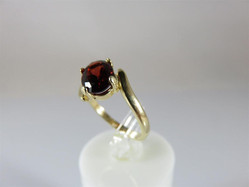 14K Yellow Gold 1 Carat Oval Cut Garnet Solitaire Ring Size 4.5 & 2.4 Grams - Just Stuff I Sell
